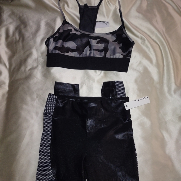 Women’Koral Sweeper Gray CamoActivewear Racerback Sports bra Top - Picture 6 of 15